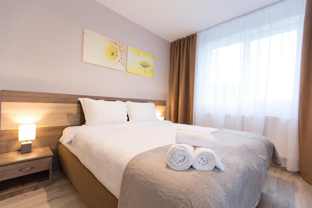 Montana Studios Braşov Extérieur photo